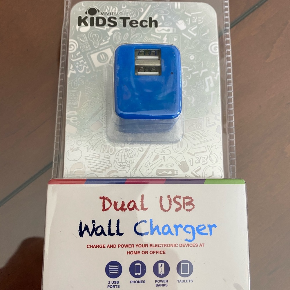 ⭐️5/$25 Dual USB wall charger